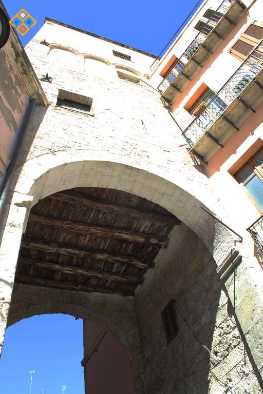 Torre Dello Sperone Apartment กาญารี ภายนอก รูปภาพ